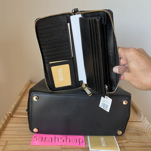 🌼Michael Kors Set - Picture 5 of 16